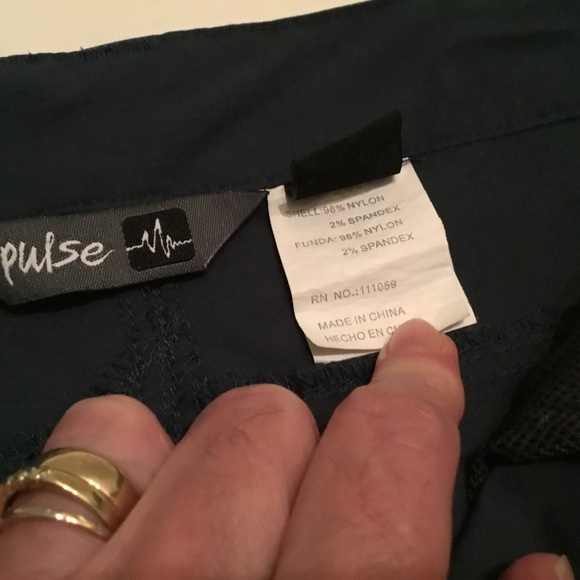 Pulse activewear blue anti-UV Quickdry nylon hiking shorts / EUC - Picture 8 of 9